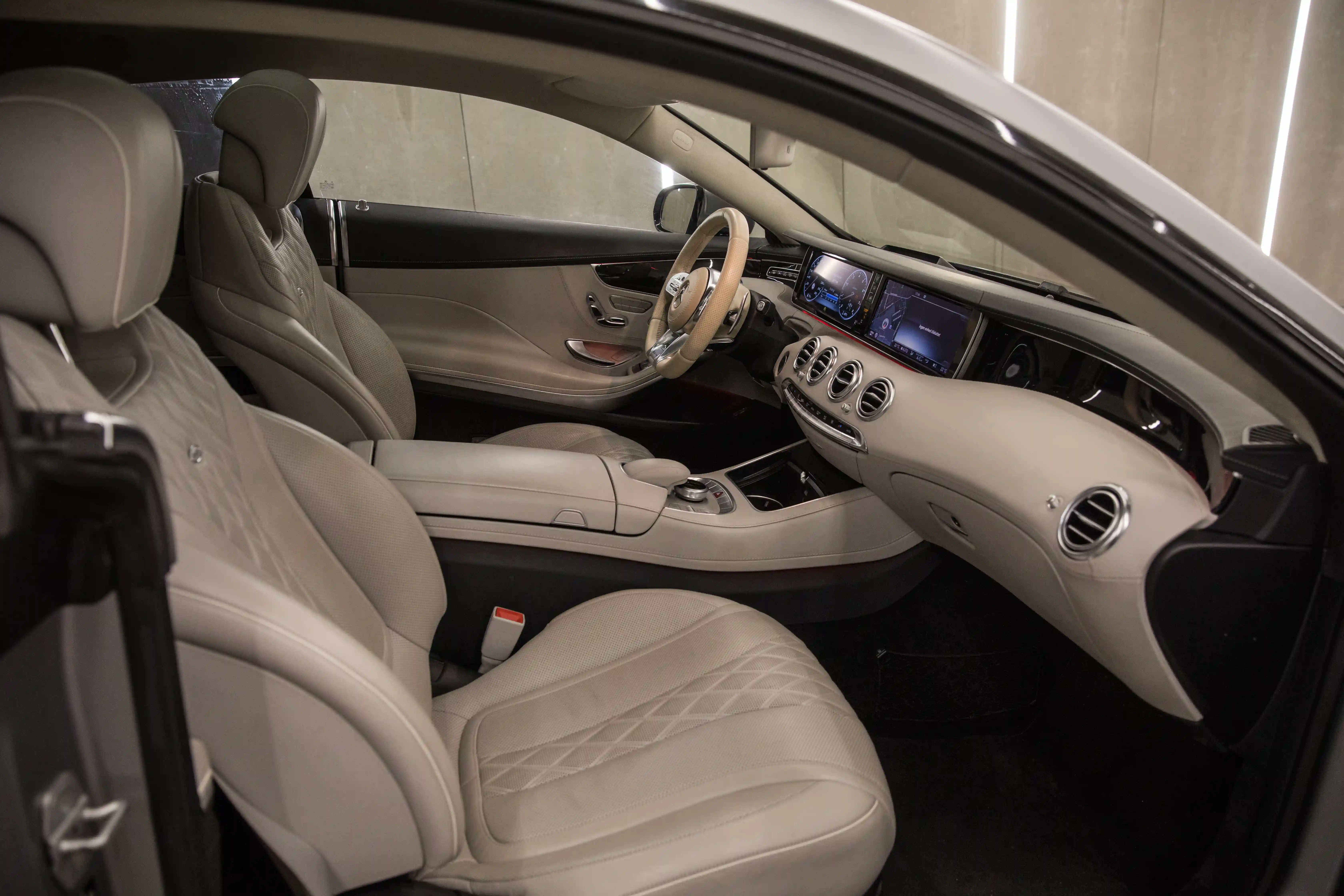 Mercedes Benz S500 4